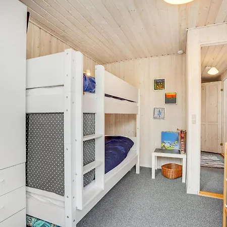 Сasa de vacaciones 2 Bedroom In Fars *